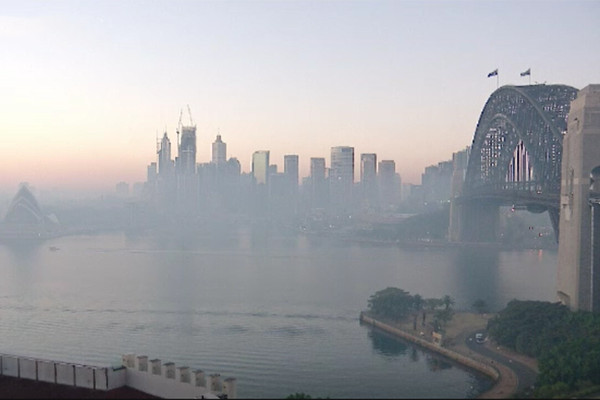 Sydney smoke: Air quality 10 times hazardous levels